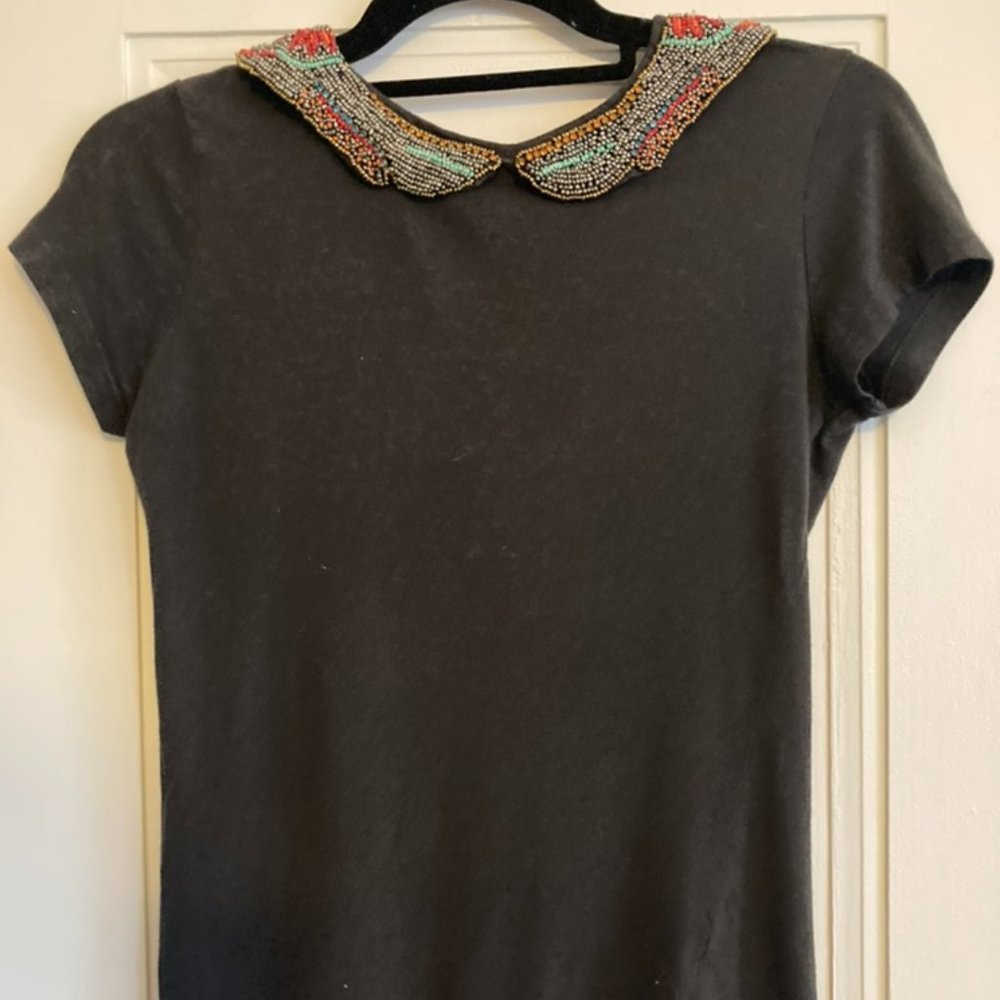 Women's Beaded Collar Shirt in Size Small